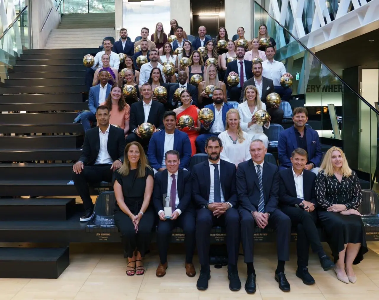 Hasani dhe Juniku diplomojnë në Programin e FIBA Time-Out 3.0